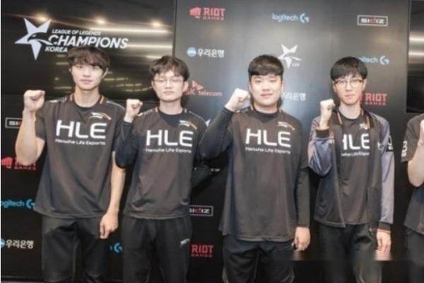 他的穩健與 他的穩健與