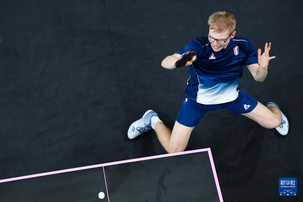 队上下展现 队上下展现